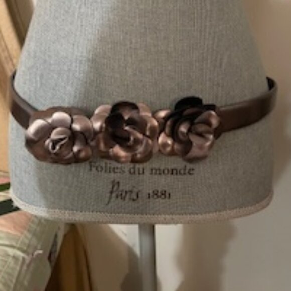 WOMENS Pretty Pewter Petal Stretch Belt - Picture 2 of 7